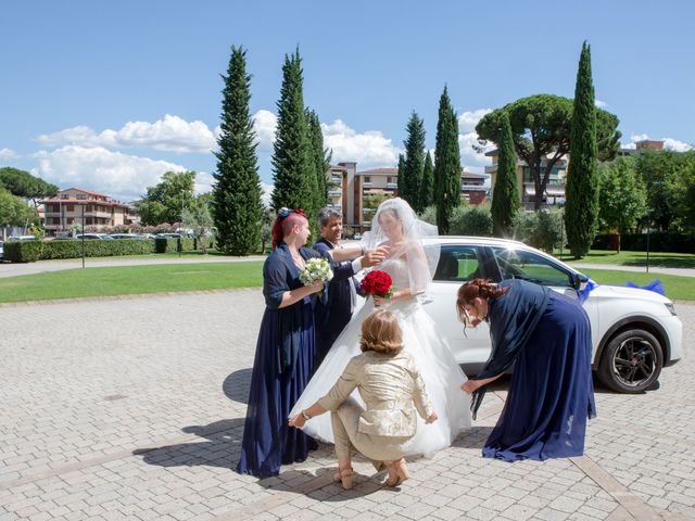 Il matrimonio di Gabriele e Stefania a Calenzano, Firenze 17