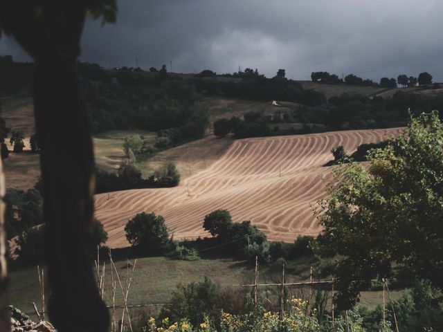 Il matrimonio di Federico e Pina a Monte San Martino, Macerata 16