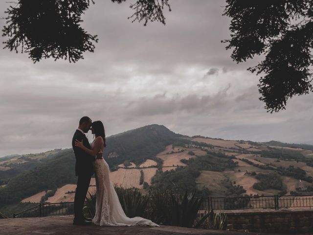 Il matrimonio di Federico e Pina a Monte San Martino, Macerata 32