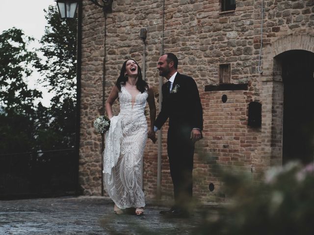 Il matrimonio di Federico e Pina a Monte San Martino, Macerata 33