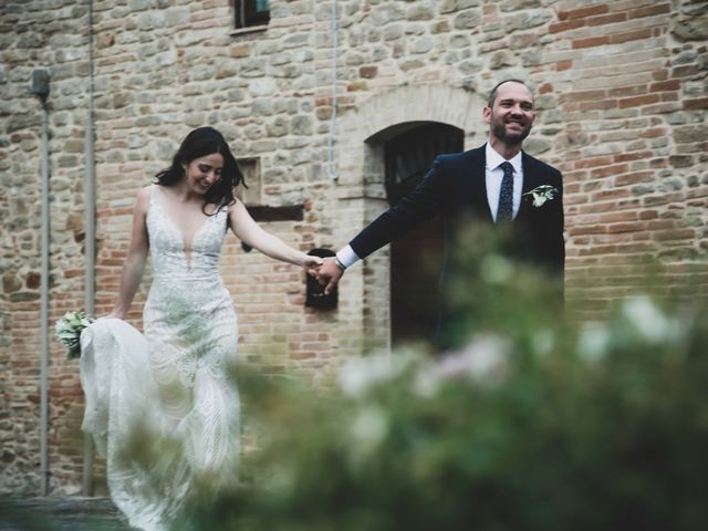 Il matrimonio di Federico e Pina a Monte San Martino, Macerata 39