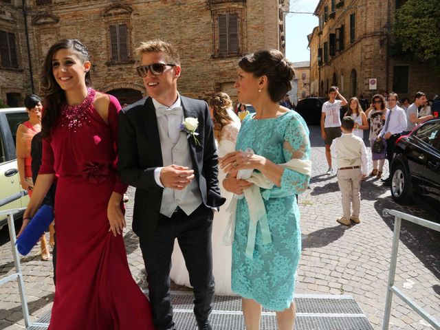 Il matrimonio di Giordano e Sara a Morrovalle, Macerata 26