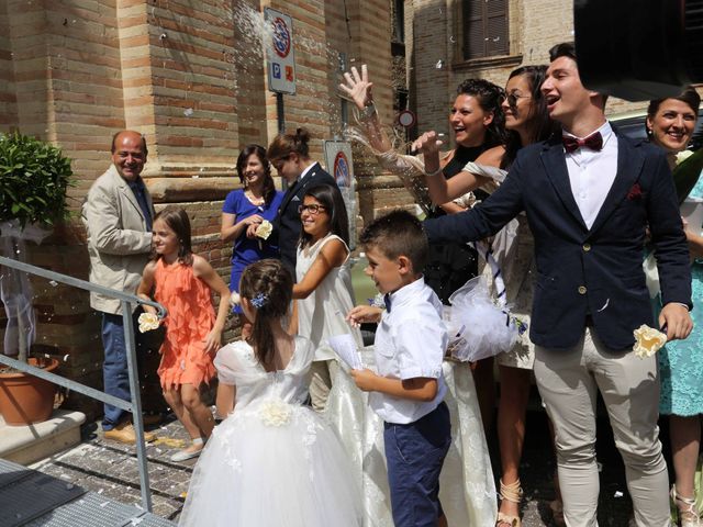 Il matrimonio di Giordano e Sara a Morrovalle, Macerata 41