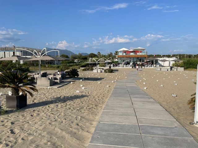 Il matrimonio di Andrea  e Eliana a Viareggio, Lucca 23