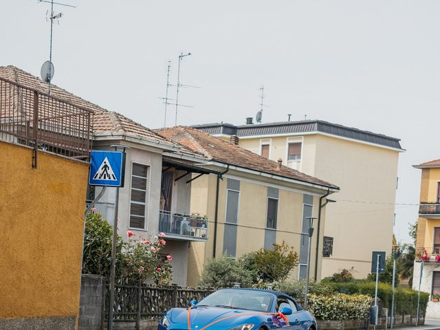 Il matrimonio di Davide e Carlotta a Pantigliate, Milano 15
