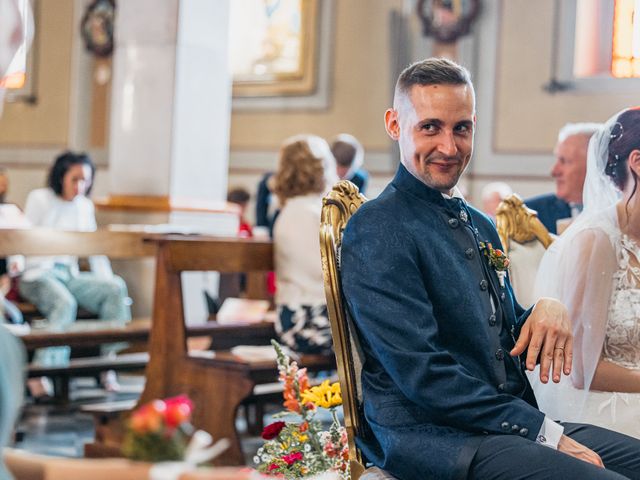 Il matrimonio di Davide e Carlotta a Pantigliate, Milano 25