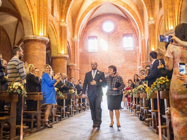 Il matrimonio di Mauro e Claudia a Morimondo, Milano 18