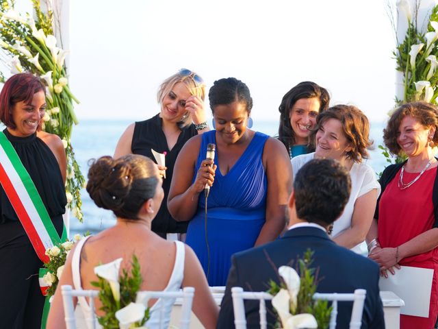 Il matrimonio di Alessandro e Rosaria a Lido di Ostia, Roma 15