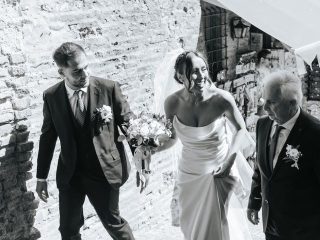 Il matrimonio di Damiano e Corin a Gradara, Pesaro - Urbino 6