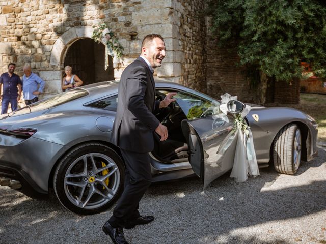 Il matrimonio di Ivan e Yarla a Santarcangelo di Romagna, Rimini 8