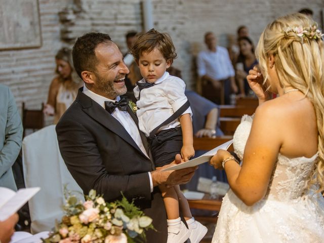 Il matrimonio di Ivan e Yarla a Santarcangelo di Romagna, Rimini 23