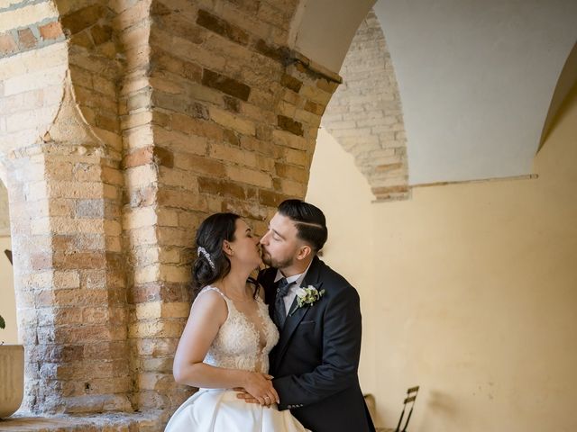 Il matrimonio di Lorenzo e Magda a Città Sant&apos;Angelo, Pescara 125