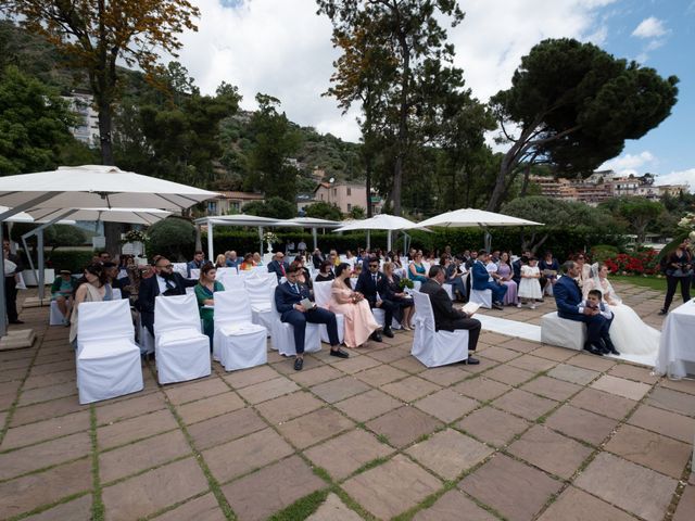 Il matrimonio di Rosario e Liliana a Taormina, Messina 8