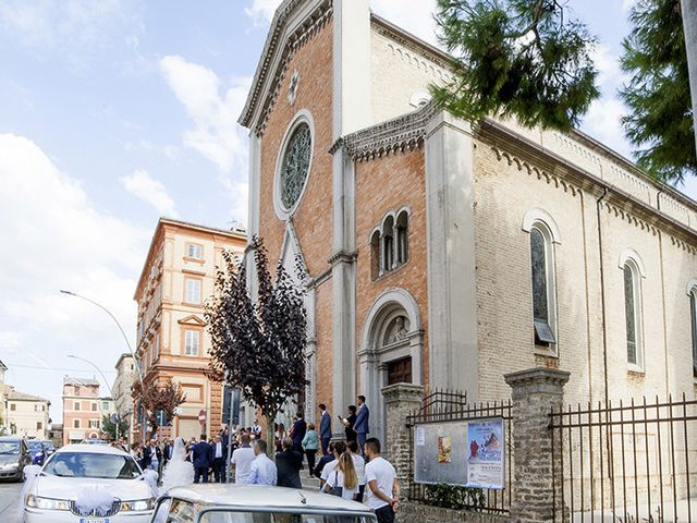 Il matrimonio di Massimiliano e Enrica a Macerata, Macerata 4