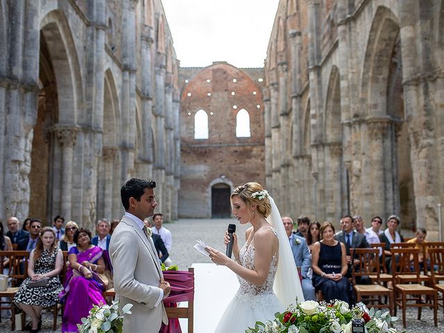 Il matrimonio di Abhijit e Ginevra a Chiusdino, Siena 26