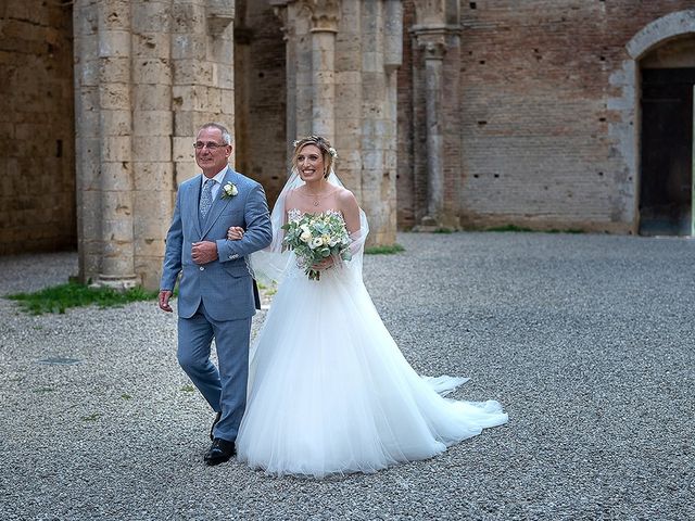 Il matrimonio di Abhijit e Ginevra a Chiusdino, Siena 28
