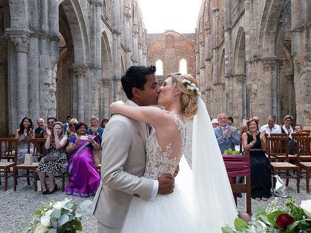 Il matrimonio di Abhijit e Ginevra a Chiusdino, Siena 39