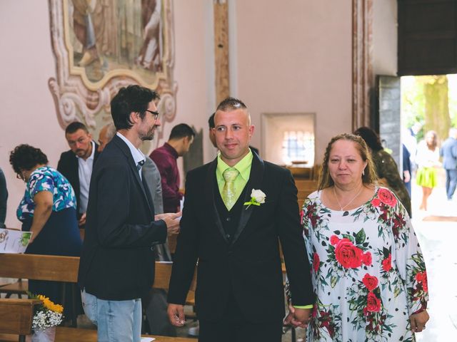 Il matrimonio di Fabio e Schantal a Arcisate, Varese 41
