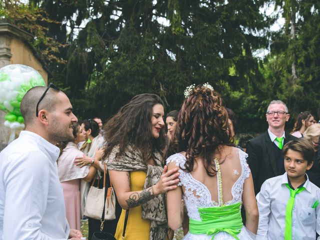 Il matrimonio di Fabio e Schantal a Arcisate, Varese 108