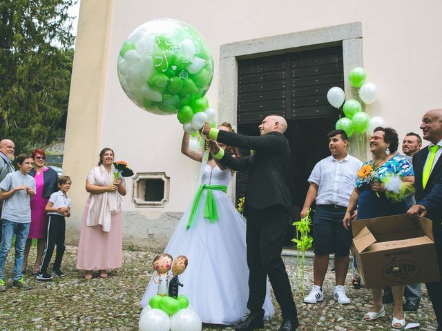 Il matrimonio di Fabio e Schantal a Arcisate, Varese 116