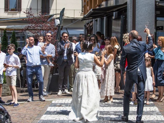 Il matrimonio di Roberto e Sara a Invorio, Novara 14