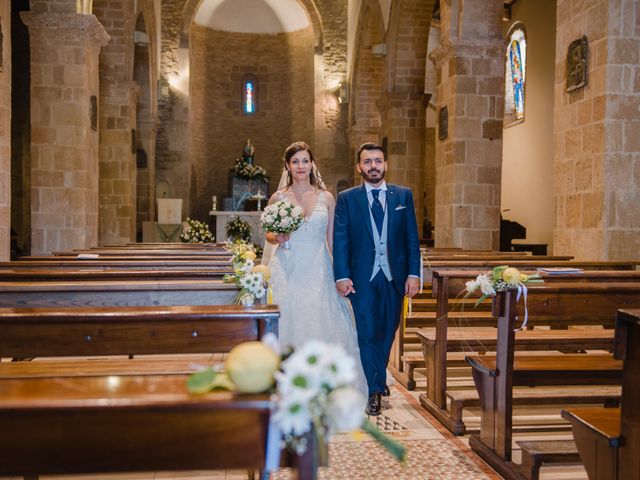 Il matrimonio di Graziangela e Nico a Pisticci, Matera 13
