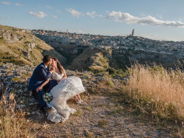 Il matrimonio di Graziangela e Nico a Pisticci, Matera 28