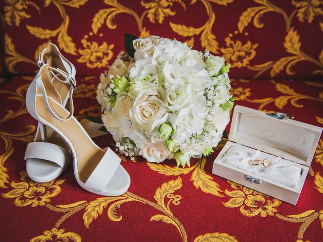 Il matrimonio di Nicolò e Gentjana a Barni, Como 7