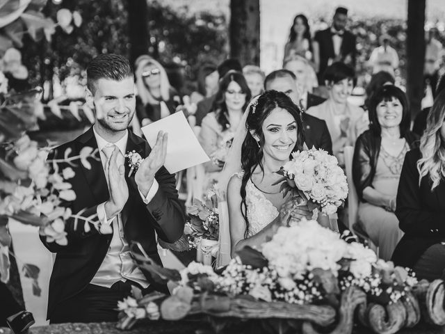 Il matrimonio di Nicolò e Gentjana a Barni, Como 31