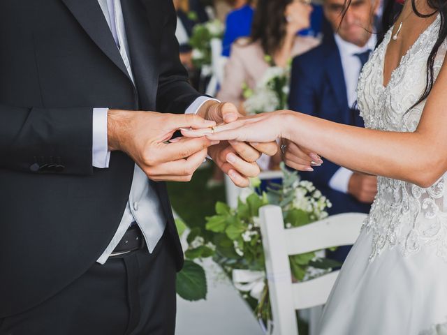 Il matrimonio di Nicolò e Gentjana a Barni, Como 37