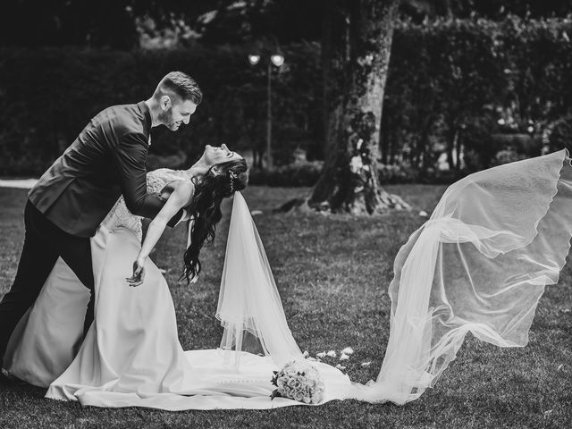 Il matrimonio di Nicolò e Gentjana a Barni, Como 45