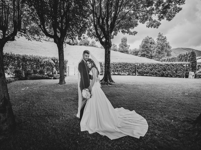 Il matrimonio di Nicolò e Gentjana a Barni, Como 52
