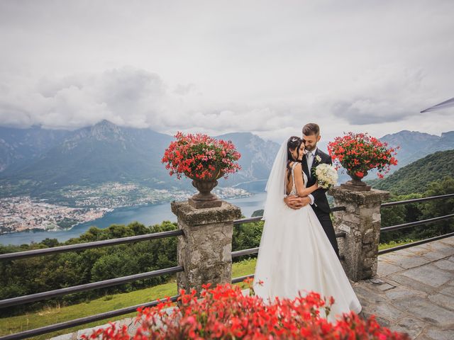 Il matrimonio di Nicolò e Gentjana a Barni, Como 59