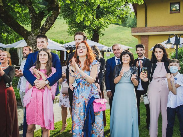 Il matrimonio di Nicolò e Gentjana a Barni, Como 76