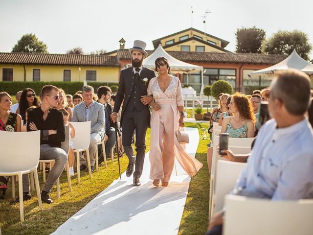 Il matrimonio di Antonio e Erica a Salvirola, Cremona 17