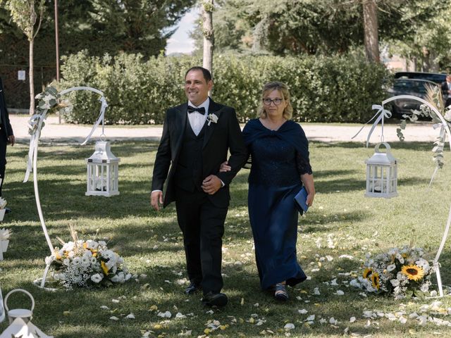Il matrimonio di Annalisa e Rino a Loreto Aprutino, Pescara 33