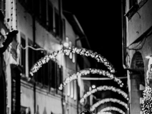 Il matrimonio di Mirco e Isabella a Cortona, Arezzo 14