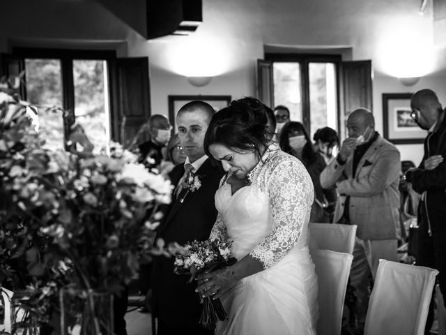 Il matrimonio di Michele e Chiara a Montecarotto, Ancona 22
