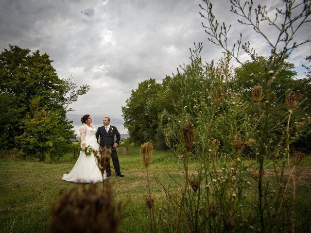 Il matrimonio di Michele e Chiara a Montecarotto, Ancona 28