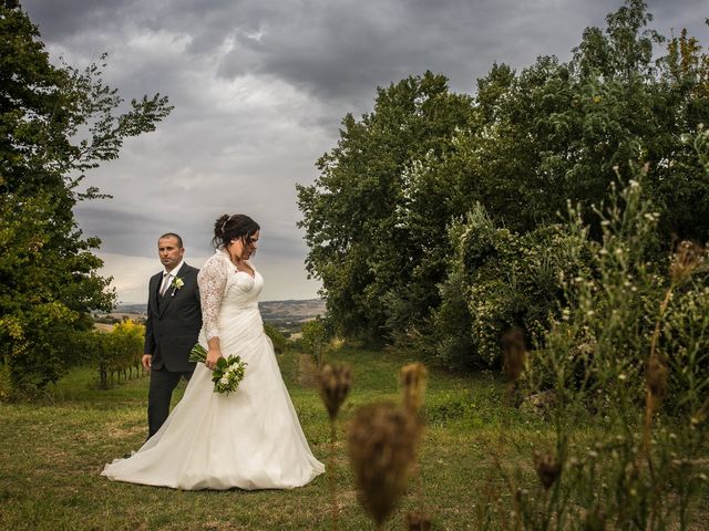 Il matrimonio di Michele e Chiara a Montecarotto, Ancona 31