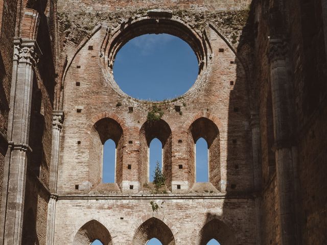 Il matrimonio di Tiziano e Giulia a Chiusdino, Siena 13