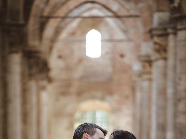 Il matrimonio di Tiziano e Giulia a Chiusdino, Siena 23
