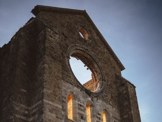 Il matrimonio di Tiziano e Giulia a Chiusdino, Siena 24