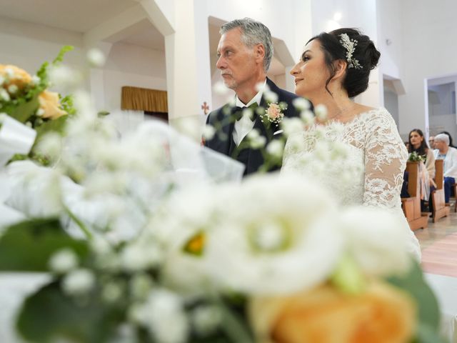 Il matrimonio di Donatella e Michele a Latiano, Brindisi 20