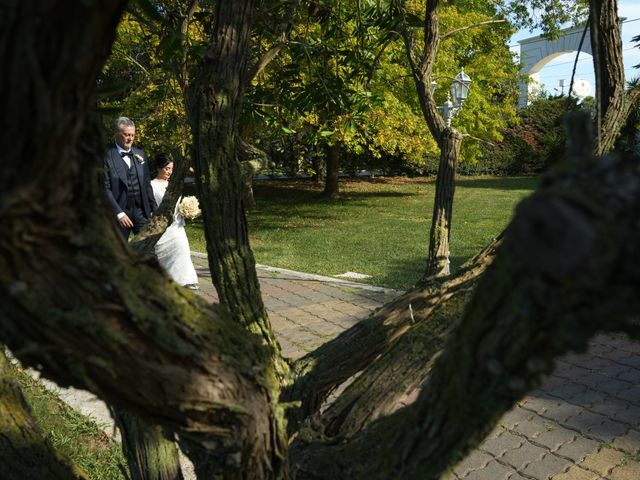Il matrimonio di Donatella e Michele a Latiano, Brindisi 32
