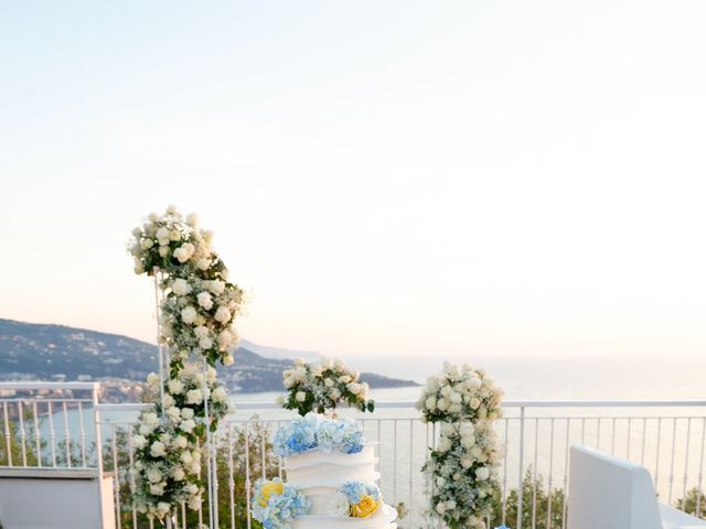 Il matrimonio di Valeria e Lorenzo a Vico Equense, Napoli 37