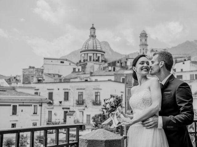 Il matrimonio di Vincenzo e Cristiana a Vietri sul Mare, Salerno 125