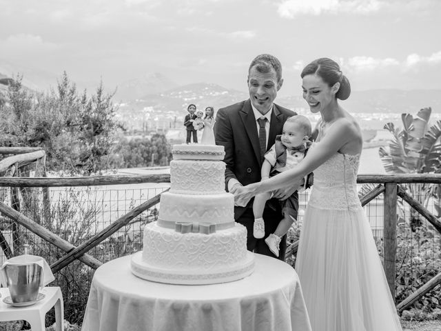 Il matrimonio di Vincenzo e Cristiana a Vietri sul Mare, Salerno 160