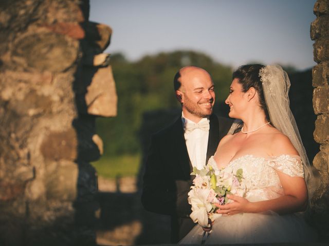 Il matrimonio di Luca e Sarah a Bagnone, Massa Carrara 99