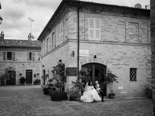 Il matrimonio di Simone e Pamela a Fermo, Fermo 15